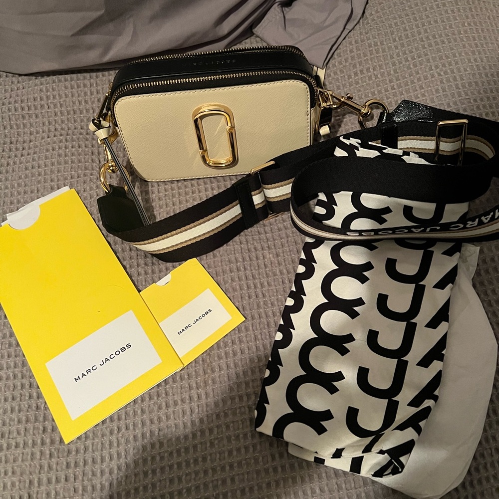 Marc Jacobs Snapshot bag in New Cloud White